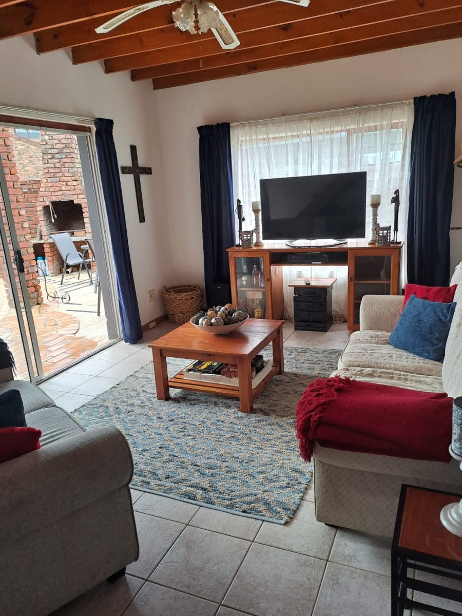 4 Bedroom Property for Sale in Seavale Eastern Cape